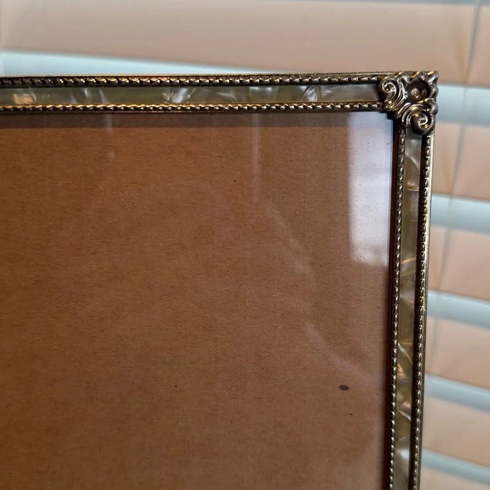 Vtg Faux Mother of Pearl Picture Photo Frame 8x10 Ornate Gold Tone Metal MCM - Picture 10 of 10